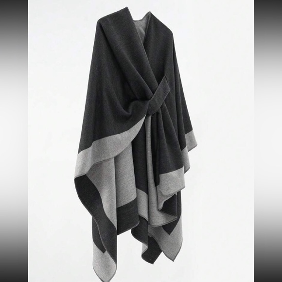 Luxe Comfy Warm Wrap Shawl Stripe Brown Black Two Tone Knitted Cape - Picture 2 of 4